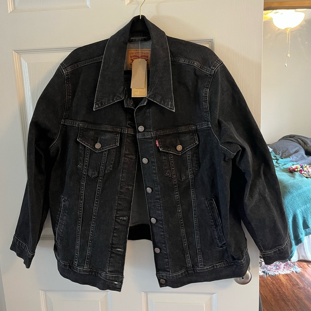 Brand New! 2XL Levi Black Denim Jacket with Fringe!